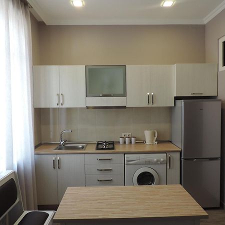 Modern Apartment Batumi Esterno foto