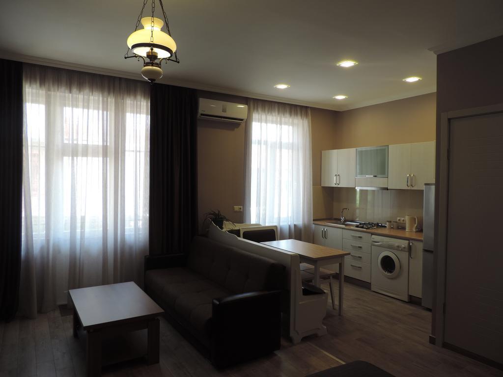 Modern Apartment Batumi Esterno foto